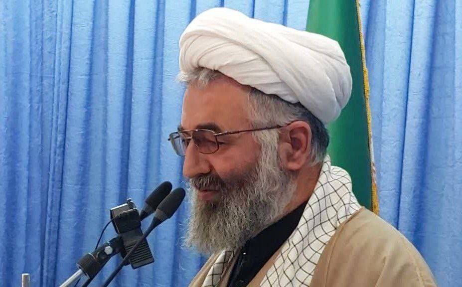 امام جمعه نهاوند: آمریکا به دنبال فریب افکار عمومی است